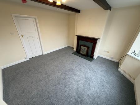 3 bedroom Terraced House to let in Acresford Road, Donisthorpe, DE12