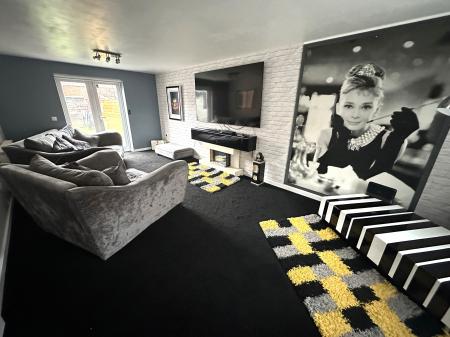 3 bedroom Detached house for sale in Castilla Place, Burton-on-Trent, DE13