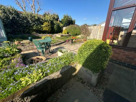 4 bedroom Detached house for sale in Elwyn Close, Stretton, Burton-on-Trent, DE13