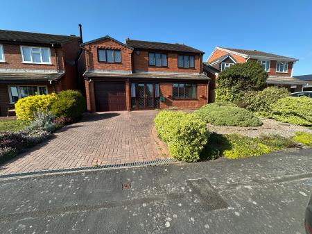 Elwyn Close, Stretton, Burton-on-Trent, DE13
