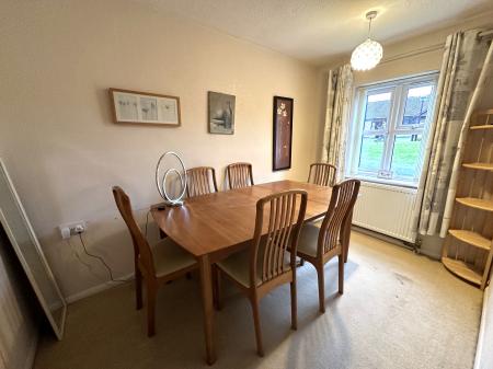 2 bedroom Bungalow for sale in Holly Green, Stapenhill, Burton-on-Trent, DE15