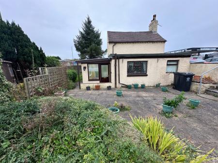 2 bedroom Detached house for sale in Mount Pleasant Road, Swadlincote, DE11