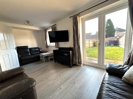4 bedroom Town house for sale in Panama Road, Burton-on-Trent, DE13