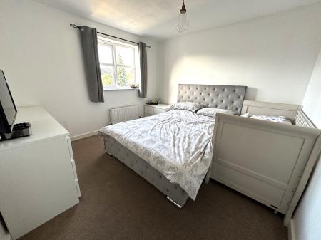 4 bedroom Town house for sale in Panama Road, Burton-on-Trent, DE13
