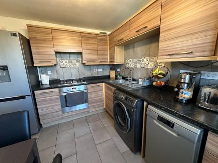 4 bedroom Town house for sale in Panama Road, Burton-on-Trent, DE13
