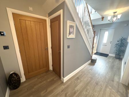 5 bedroom Detached house for sale in Sidings Drive, Drakelow, Burton-on-Trent, DE15