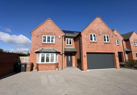 Sidings Drive, Drakelow, Burton-on-Trent, DE15