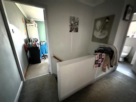 4 bedroom Semi-detached house for sale in Stanton Road, Stapenhill, Burton-on-Trent, DE15