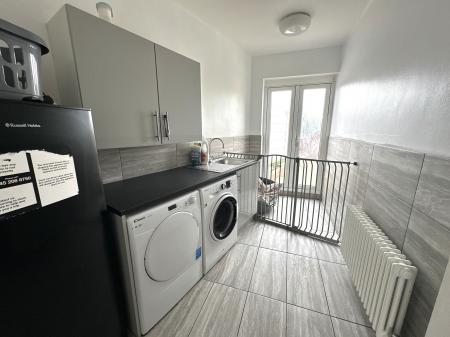 4 bedroom Detached bungalow for sale in The Dingle, Stapenhill, Burton-on-Trent, DE15