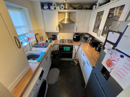 2 bedroom Terraced House to let in Wetherby Court, Burton-On-Trent, DE14