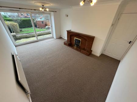 2 bedroom Bungalow to let in Fullbrook Ave, Burton-On-Trent, DE13