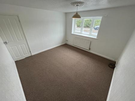 2 bedroom Bungalow to let in Fullbrook Ave, Burton-On-Trent, DE13