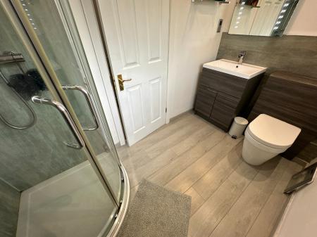 4 bedroom Detached house for sale in Alexandra Road, Burton-on-Trent, DE15