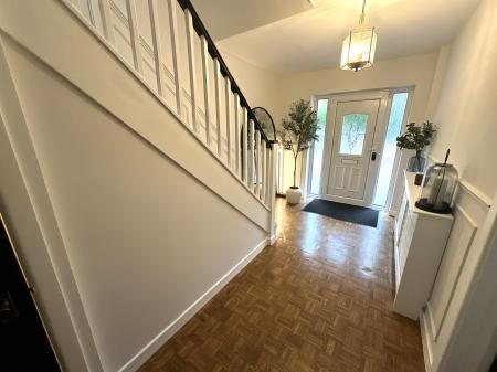 4 bedroom Detached house for sale in Alexandra Road, Burton-on-Trent, DE15