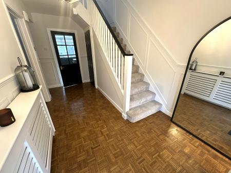 4 bedroom Detached house for sale in Alexandra Road, Burton-on-Trent, DE15