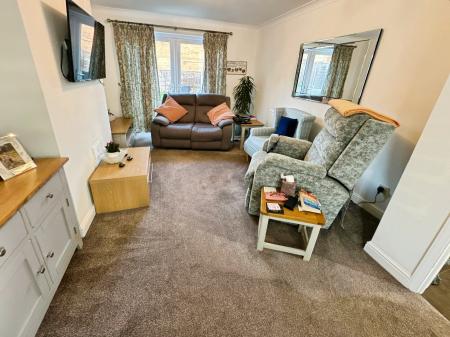 3 bedroom Detached house for sale in Ashbrook, Stapenhill, Burton-on-Trent, DE15