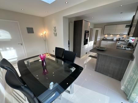 2 bedroom Semi-detached bungalow for sale in Ashford Road, Burton-on-Trent, DE13