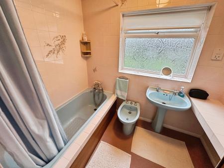 4 bedroom Detached house for sale in Beamhill Road, Anslow, Burton-on-Trent, DE13