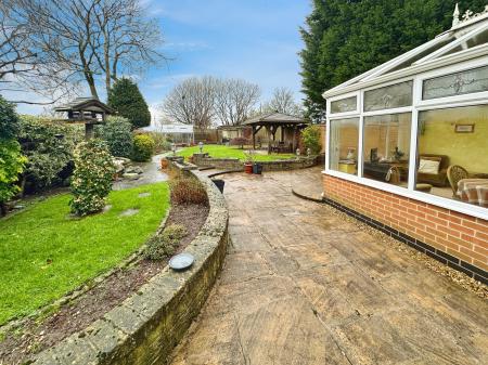 4 bedroom Detached house for sale in Beamhill Road, Anslow, Burton-on-Trent, DE13