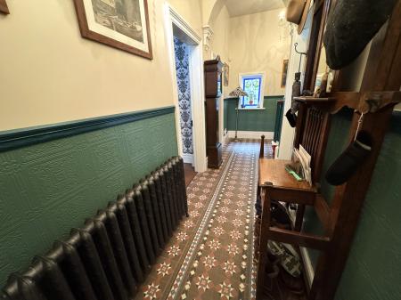 3 bedroom Detached house for sale in Bearwood Hill Road, Winshill, Burton-on-Trent, DE15