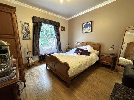 3 bedroom Detached house for sale in Bearwood Hill Road, Winshill, Burton-on-Trent, DE15