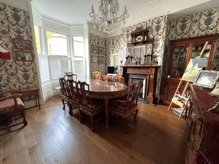 3 bedroom Detached house for sale in Bearwood Hill Road, Winshill, Burton-on-Trent, DE15