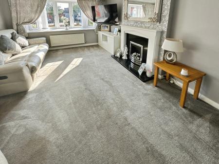 4 bedroom Detached house for sale in Blueberry Way, Woodville, Swadlincote, DE11