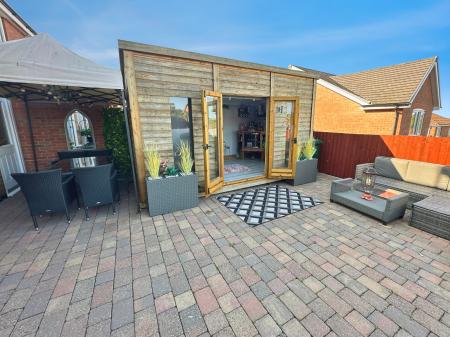 4 bedroom Detached house for sale in Blueberry Way, Woodville, Swadlincote, DE11