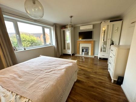 4 bedroom Detached house for sale in Brunel Way, Church Gresley, Swadlincote, DE11