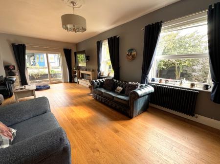 3 bedroom Bungalow for sale in Burton Road, Castle Gresley, Swadlincote, Derbyshire, DE11