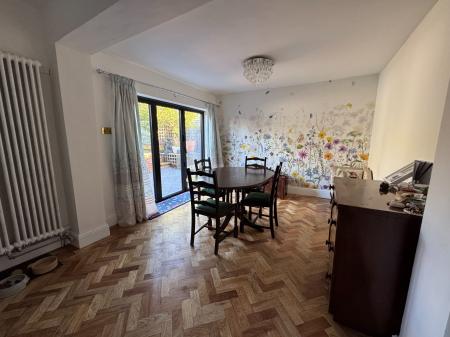 3 bedroom Detached house for sale in Burton Road, Castle Gresley, Swadlincote, Derbyshire, DE11