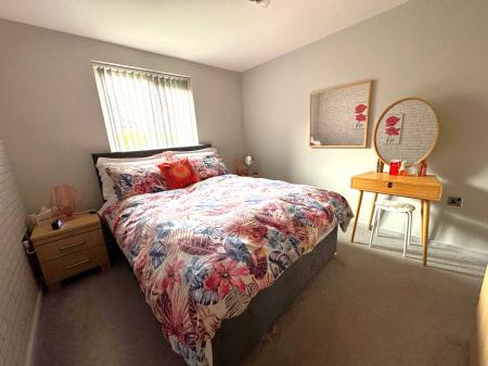 2 bedroom Flat for sale in Caroline Court, Burton-on-Trent, DE14