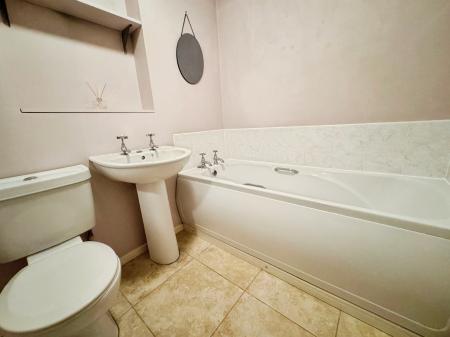 3 bedroom Town house for sale in Caroline Court, Burton-on-Trent, DE14