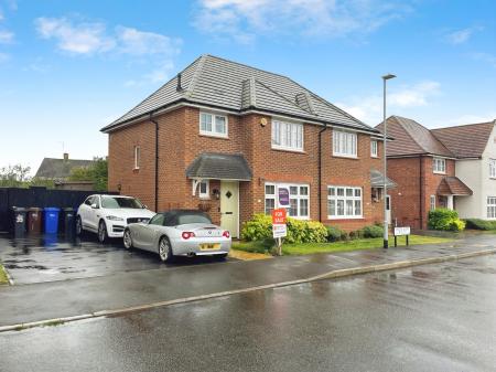 Castle Close, Stretton, Burton-on-Trent, DE13