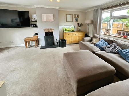 3 bedroom Semi-detached house for sale in Cedar Grove, Linton, Swadlincote, Derbyshire, DE12