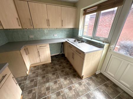 2 bedroom Detached bungalow for sale in Chatsworth Drive, Tutbury, Burton-on-Trent, DE13
