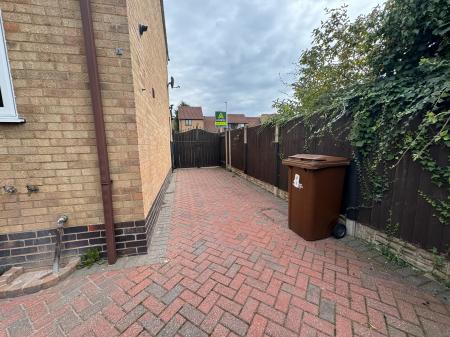 3 bedroom Semi-detached house for sale in Cottesmore Close, Brizlincote Valley, Burton-on-Trent, DE15