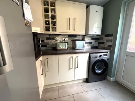 4 bedroom Detached house for sale in Derwent Road, Brizlincote Valley, Burton-on-Trent, DE15