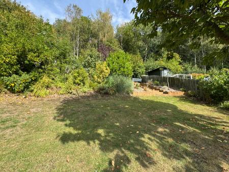 4 bedroom Detached house for sale in Derwent Road, Brizlincote Valley, Burton-on-Trent, DE15