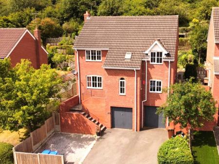 Derwent Road, Brizlincote Valley, Burton-on-Trent, DE15