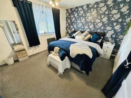 3 bedroom Terraced House for sale in Edmonton Place, Winshill, Burton-on-Trent, DE15