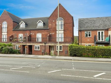 Evershed Way, Burton-on-Trent, DE14