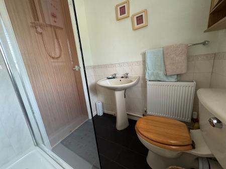 2 bedroom End of terrace house for sale in Fairfield Crescent, Swadlincote, DE11