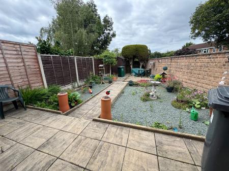 2 bedroom End of terrace house for sale in Fairfield Crescent, Swadlincote, DE11