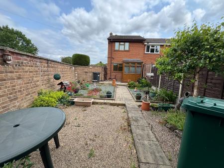 2 bedroom End of terrace house for sale in Fairfield Crescent, Swadlincote, DE11