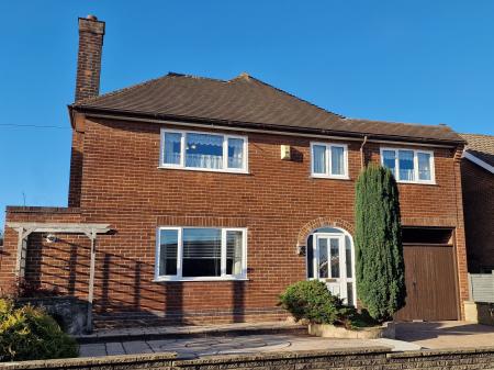 Farm Close, Burton-on-Trent, DE13