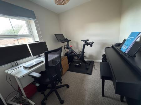 3 bedroom Detached house for sale in Glamorgan Way, Swadlincote, DE11