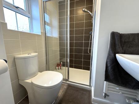 3 bedroom Detached house for sale in Glamorgan Way, Swadlincote, DE11