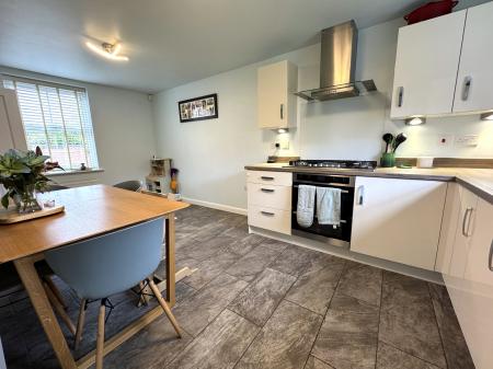 3 bedroom Detached house for sale in Glamorgan Way, Swadlincote, DE11