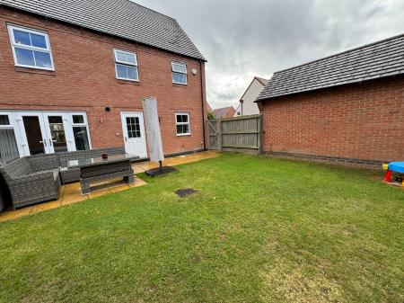 3 bedroom Detached house for sale in Glamorgan Way, Swadlincote, DE11
